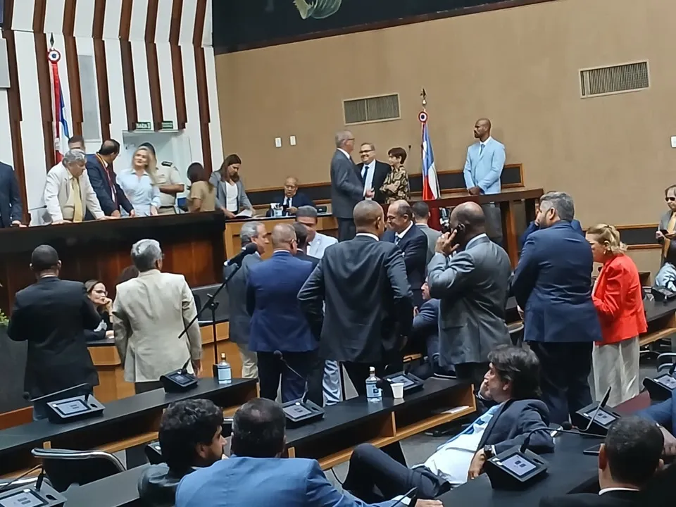 Governo também aprova urgência de novos empréstimos