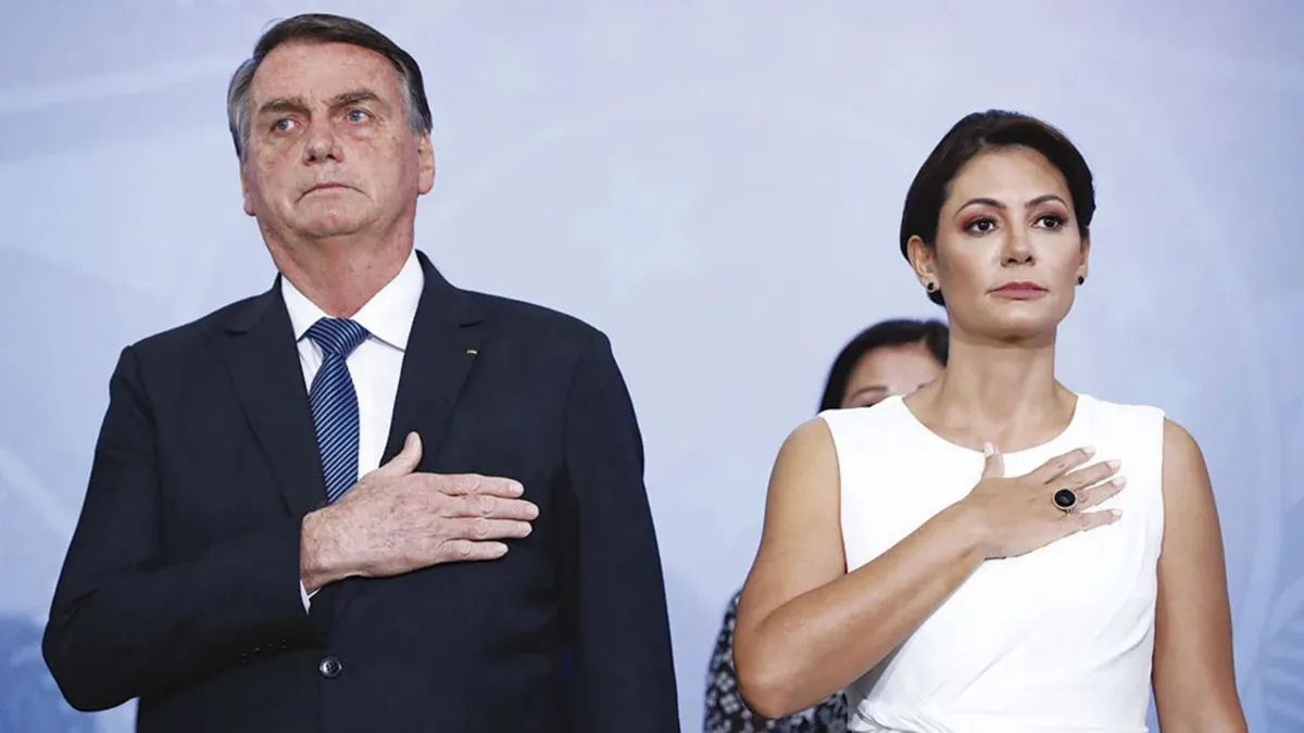 Michelle Bolsonaro tem comportamento criticado por aliados