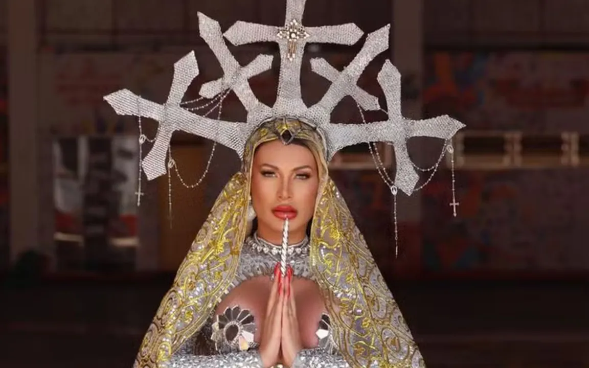 A famosa escolheu uma santa para representar