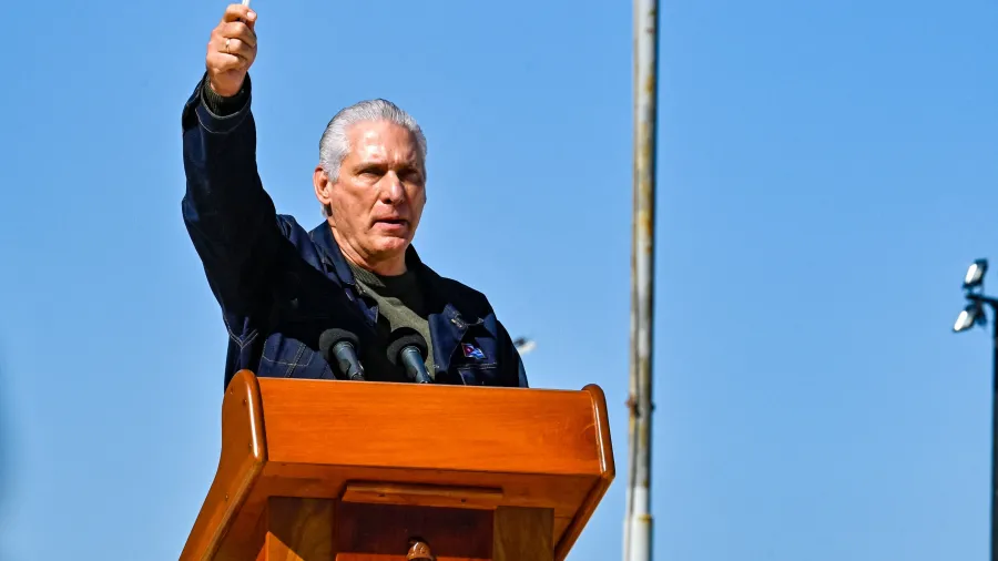 Imagem ilustrativa da imagem Após ameaça de Trump, presidente da Cuba defende soberania do país