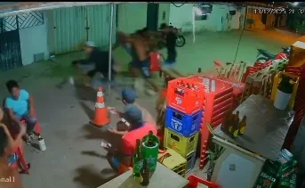 Na hora do ataque, muitas pessoas estavam no bar