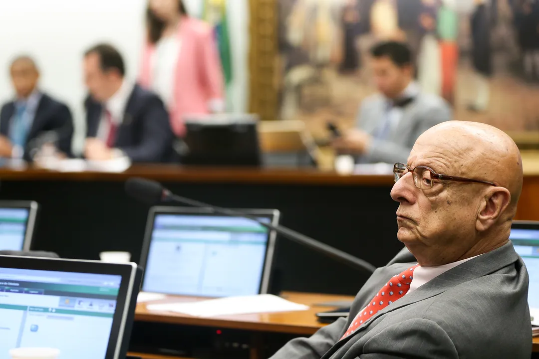 Esperidião Amim (PP-SC) apresentou novo projeto de lei de anistia.