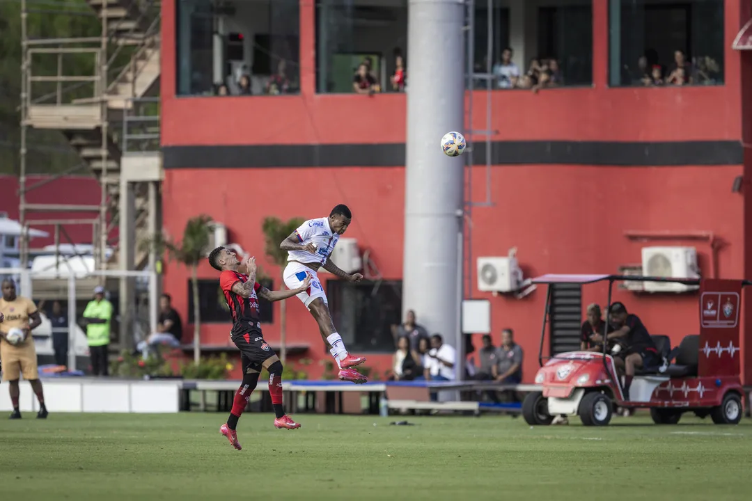 Levantamento da TransferRoom aponta que o Bahia tem elenco avaliado em R$ 750 milhões, enquanto o Vitória ocupa a parte inferior do ranking nacional