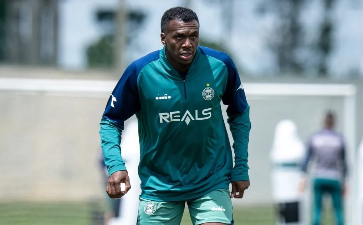 Jacy tem contrato com o Coritiba até o final de 2028