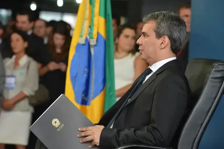 Imagem ilustrativa da imagem Quem é o baiano da Petrobras que pode aceitar convite de Lula para Justiça