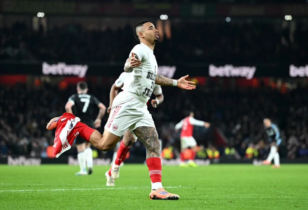 Gabriel Jesus voltou a marcar após grave lesão