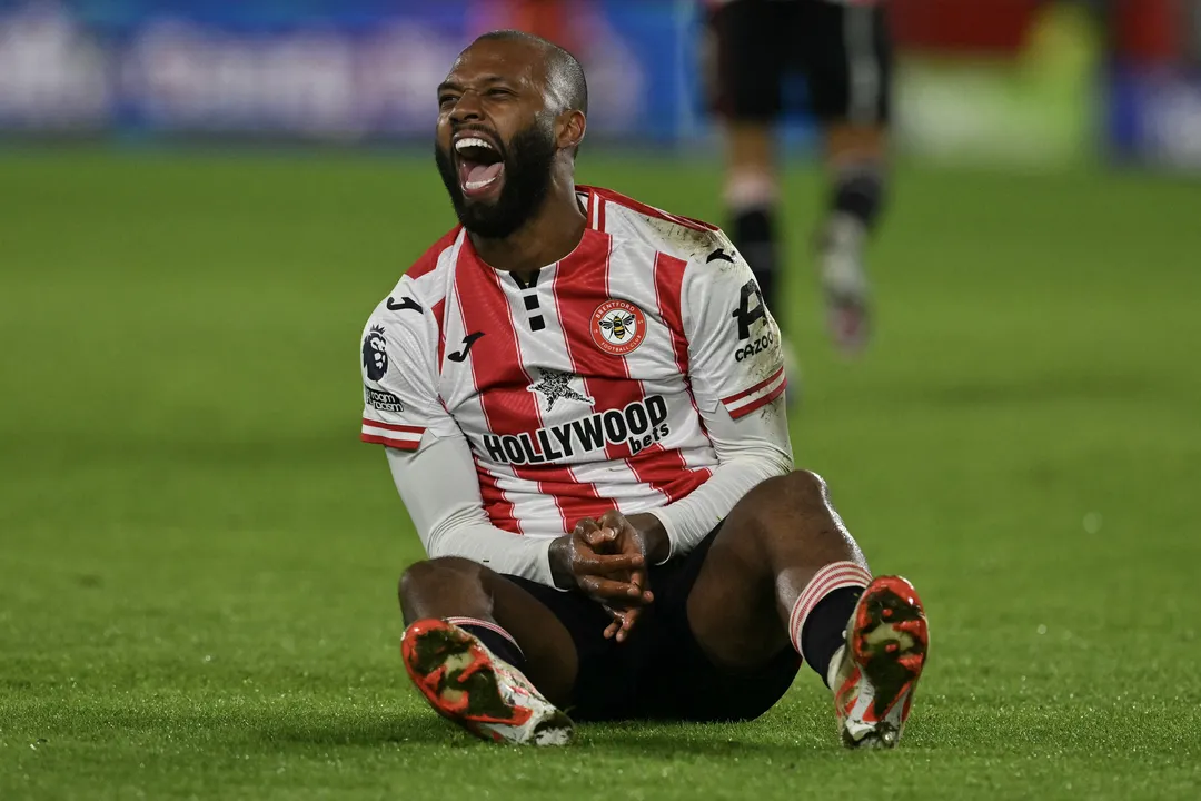 Igor Jesus, centroavante do Brentford, quebrou um recorde histórico no Campeonato Inglês