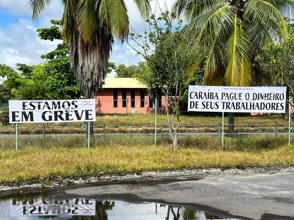 Trabalhadores remanescentes da Caraíba paralisaram as atividades no dia 24