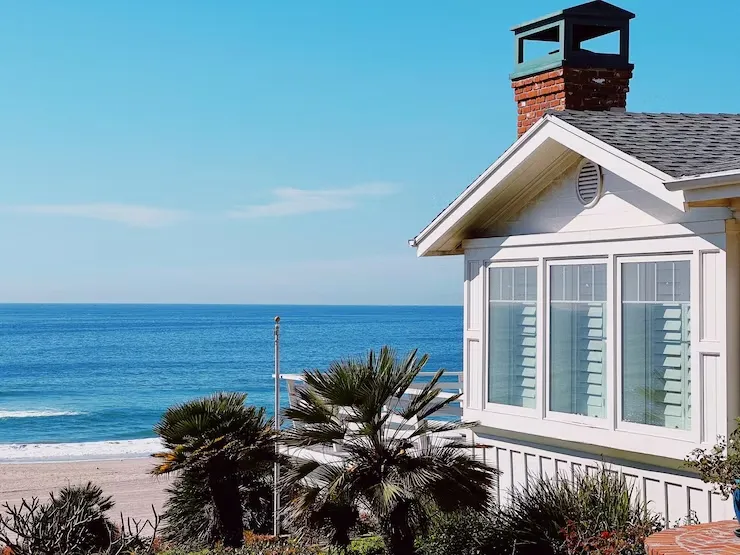 Imagem ilustrativa da imagem Casa de praia exige revisão para  evitar dor de cabeça no momento do descanso