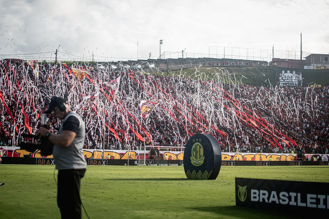 Torcedor do Vitória relata sufoco e tumulto no Barradão