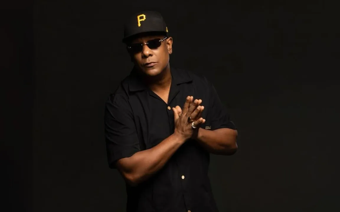 O cantor segue internado e em observação