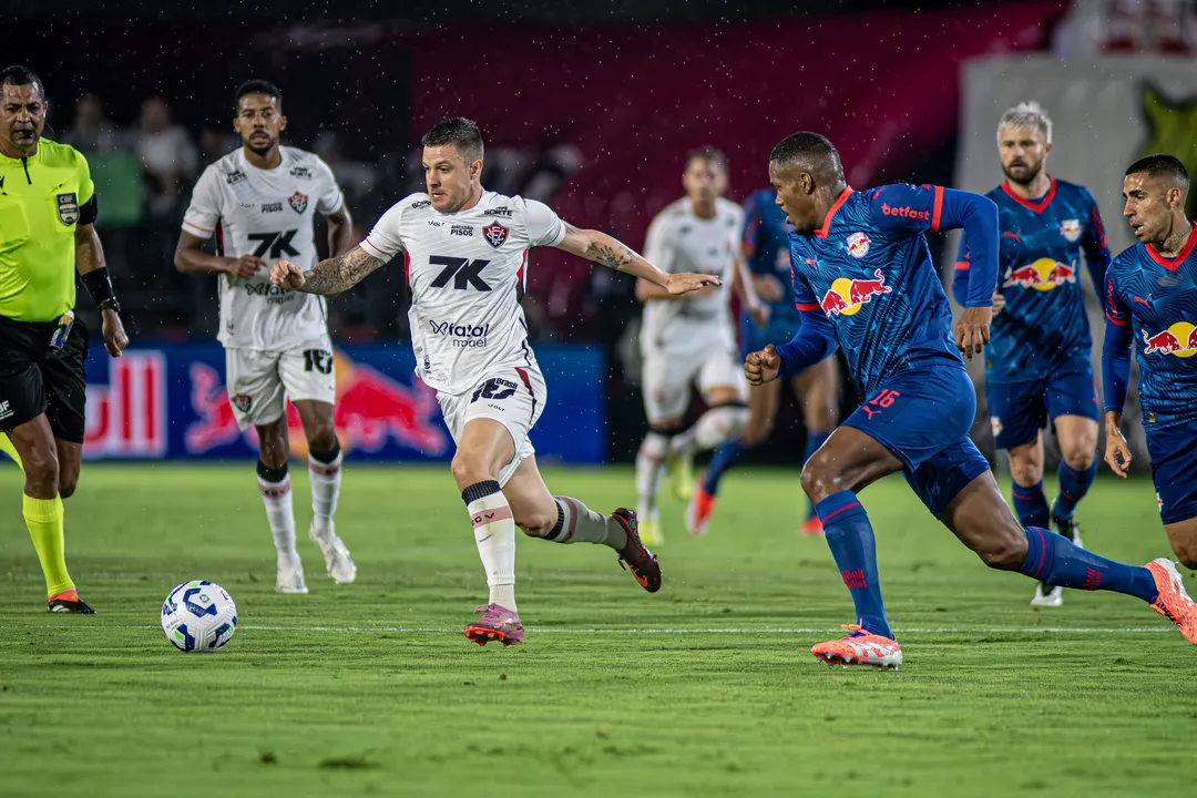 Vitória foi goleado por 4 a 0 diante do RB Bragantino