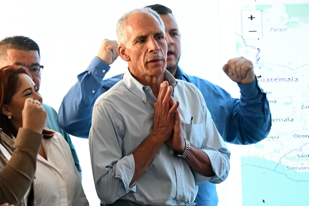 Conservador Nasry Asfura foi declarado vencedor das eleições.