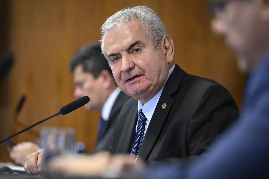 Senador Angelo Coronel anunciou ida para oposição