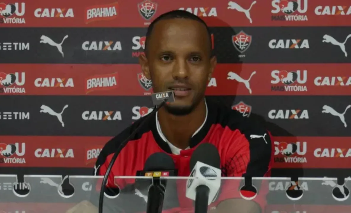 Imagem ilustrativa da imagem Cuidado com o Papai Noel: relembre reforços de Natal que decepcionaram