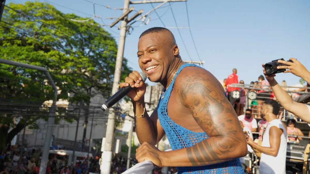 Filipe Escandurras lançou um audiovisual especial durante a Caminhada do Samba em Salvador