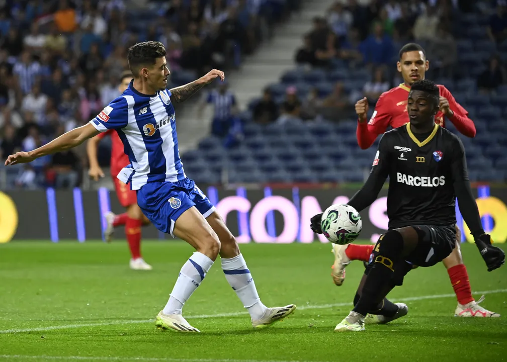 Flamengo acerta com Andrew Ventura e paga €1,5 mi por goleiro