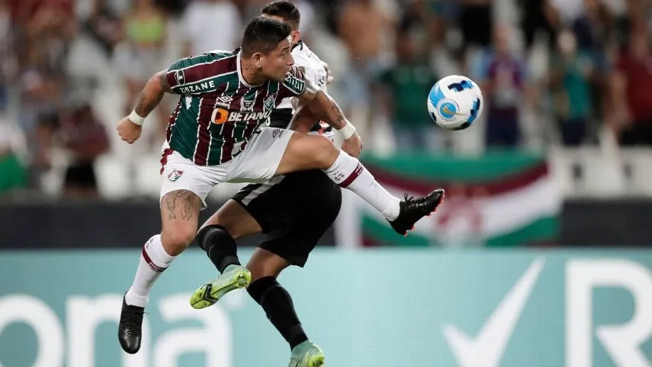 Mario Pineida pelo Fluminense