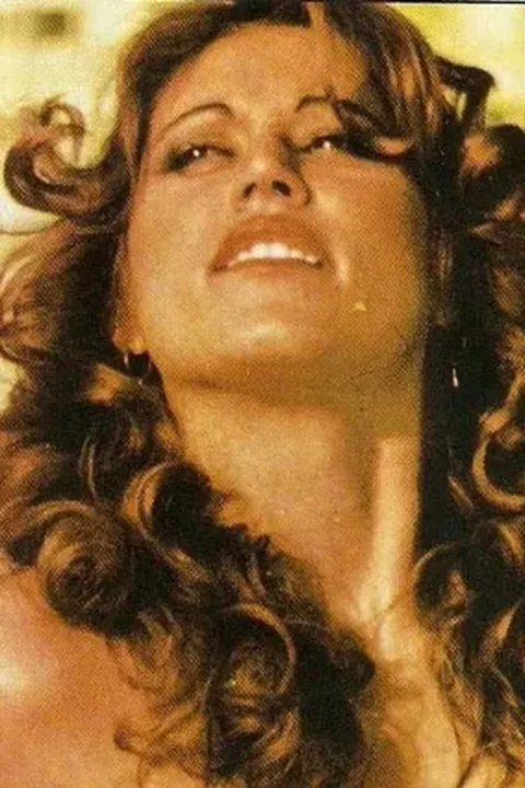 Lia Hollywood marcou época como chacrete nos anos 70 e 80