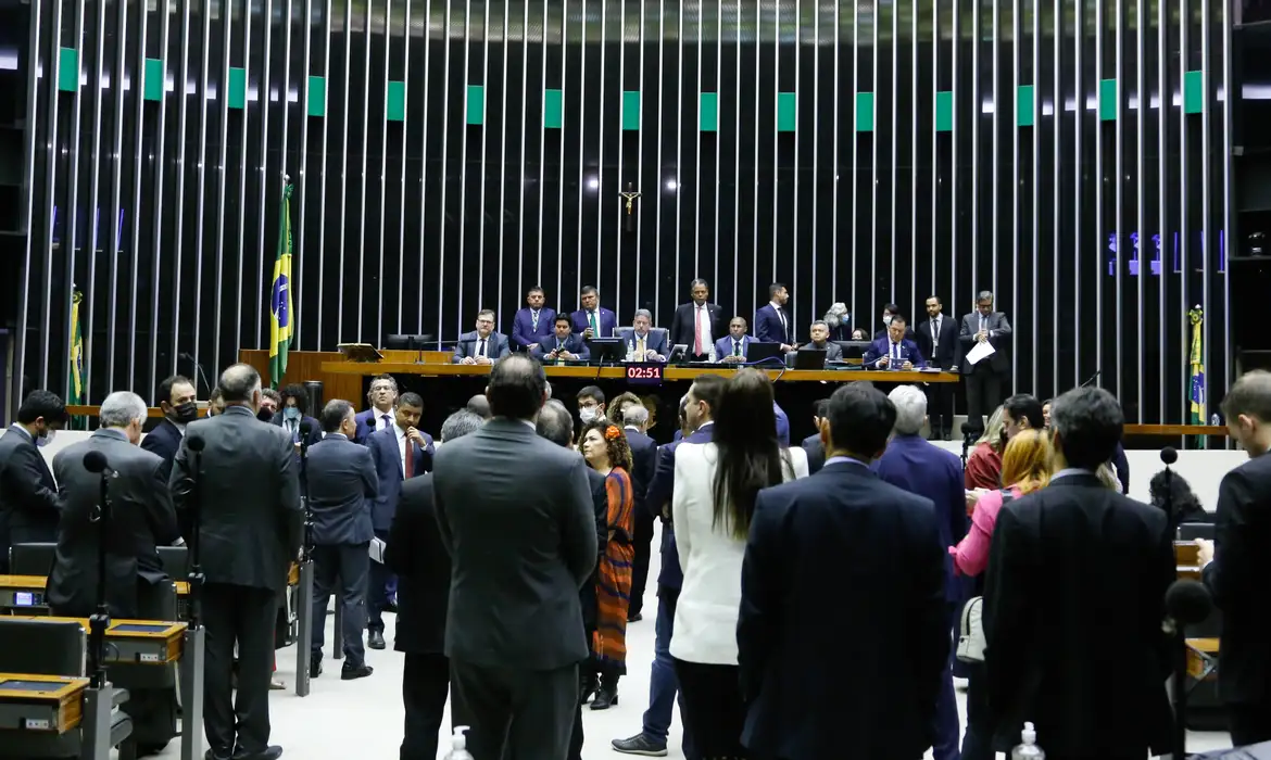 Deputados federais concentraram a maior parte das emendas individuais e de comissão pagas na semana, com R$ 500 milhões