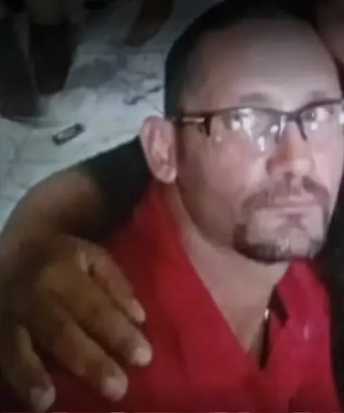 Imagem ilustrativa da imagem Homem é condenado por matar esposa na frente dos filhos