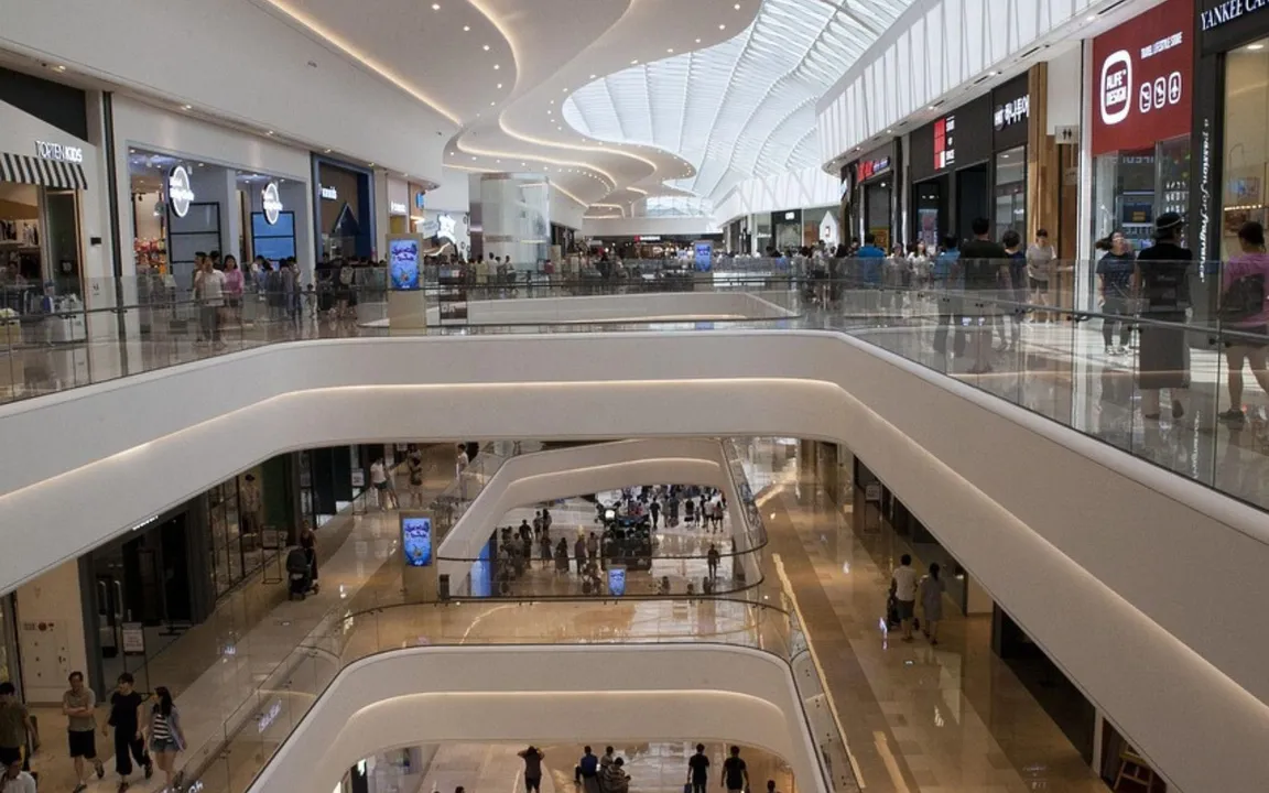 As lojas de shoppings podem não abrir mais aos domingos de forma automática