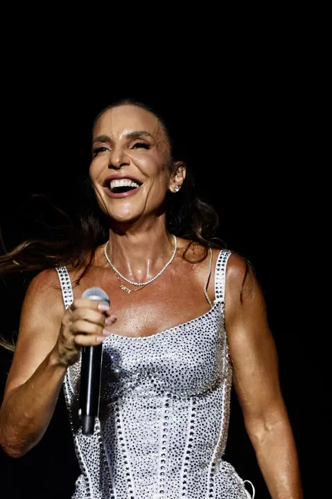 Imagem ilustrativa da imagem Ivete Sangalo comanda a chegada de 2026 no Festival Virada Salvador