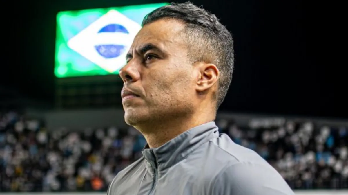 Jair Ventura, técnico do Vitória