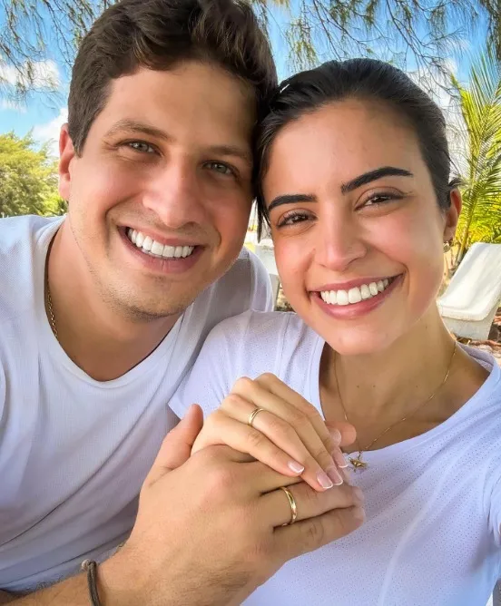 Imagem ilustrativa da imagem João Campos e Tabata Amaral anunciam noivado