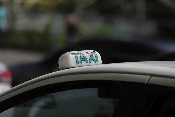 Taxistas serão beneficiados com a medida.