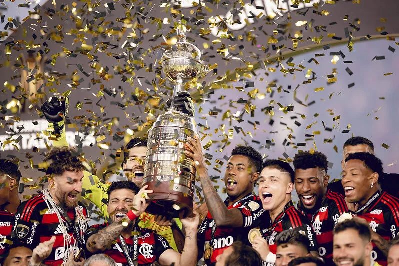 Flamengo se sagrou campeão da Libertadores de 2025 ao vencer o Palmeiras