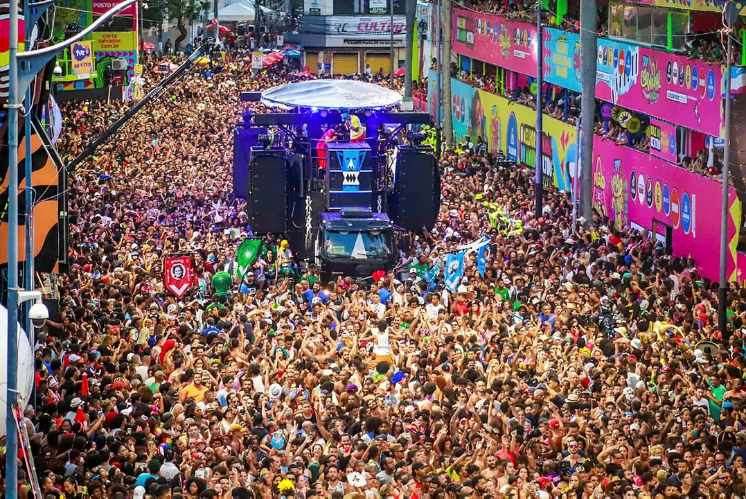 Em 2026, o Carnaval vai acontecer entre os dias 12 e 17 de fevereiro