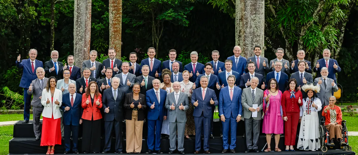 Lula reunido com ministros durante encontro