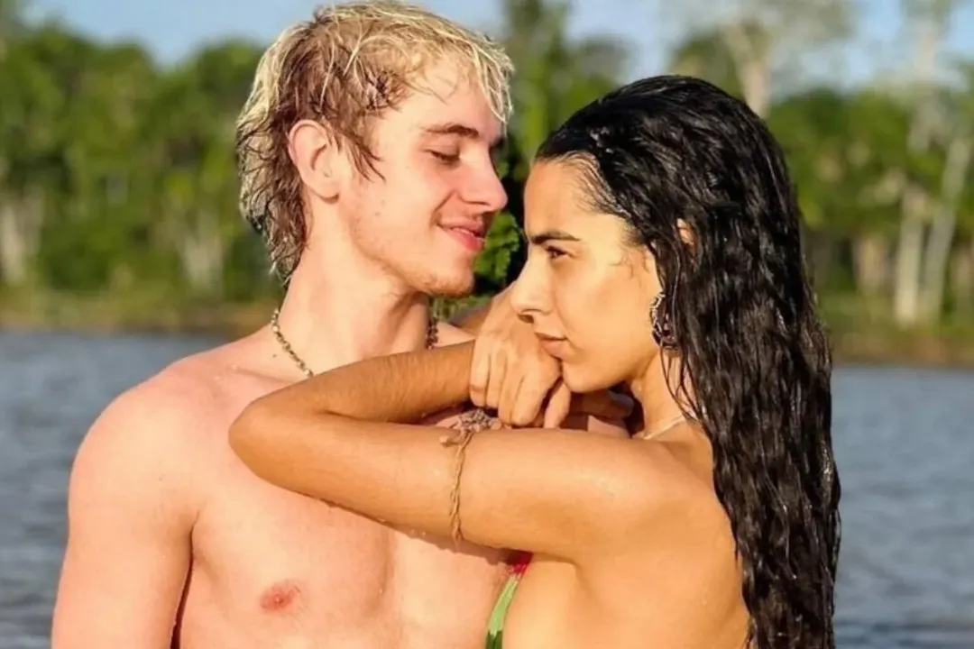 Marina Sena e Juliano Floss estão juntos desde 2024