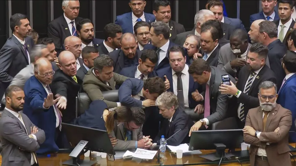 Obstrução que bolsonaristas fizeram na Mesa Diretora da Câmara dos Deputados no início de agosto