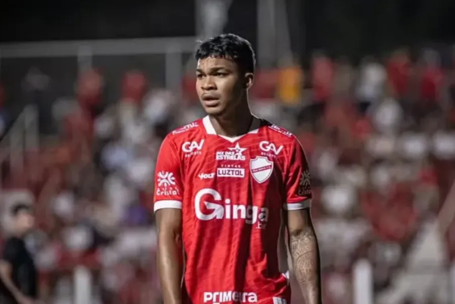 Jogador do Vila Nova é citado em denúncia de agressão no Rio