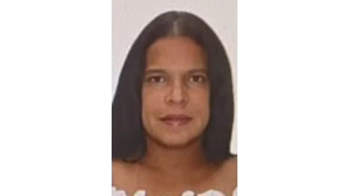 Jullyana Freitas Leite, mulher trans de 40 anos