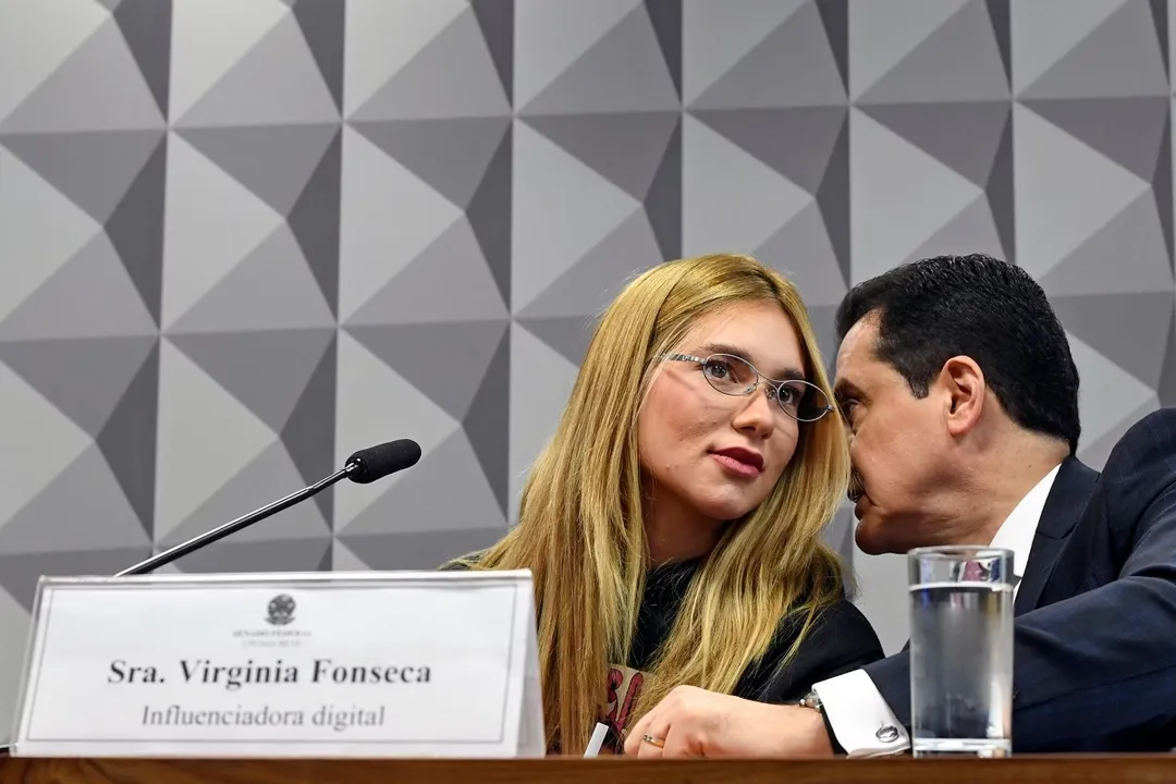 Projeto de lei coloca influenciadores sem formação na mira