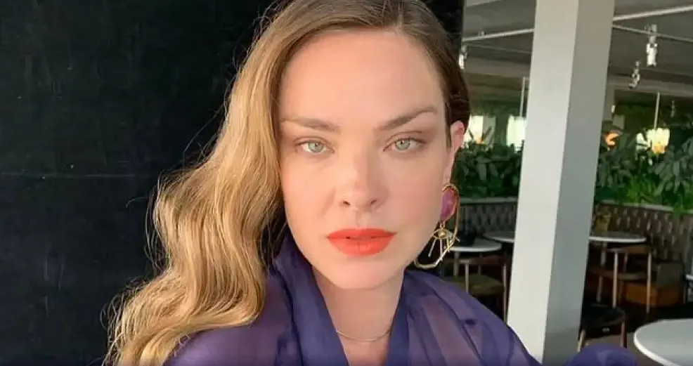 Atriz fala sobre briga entre pai e filho