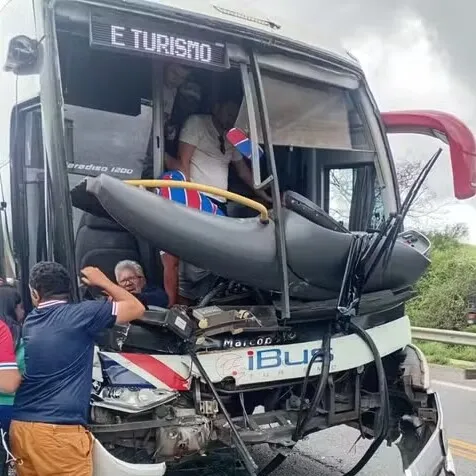 Veículo seguia em comboio após jogo contra o Bragantino