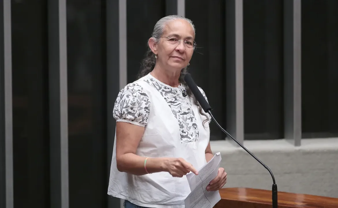 Heloisa Helena pode mudar domicílio eleitoral para a Bahia