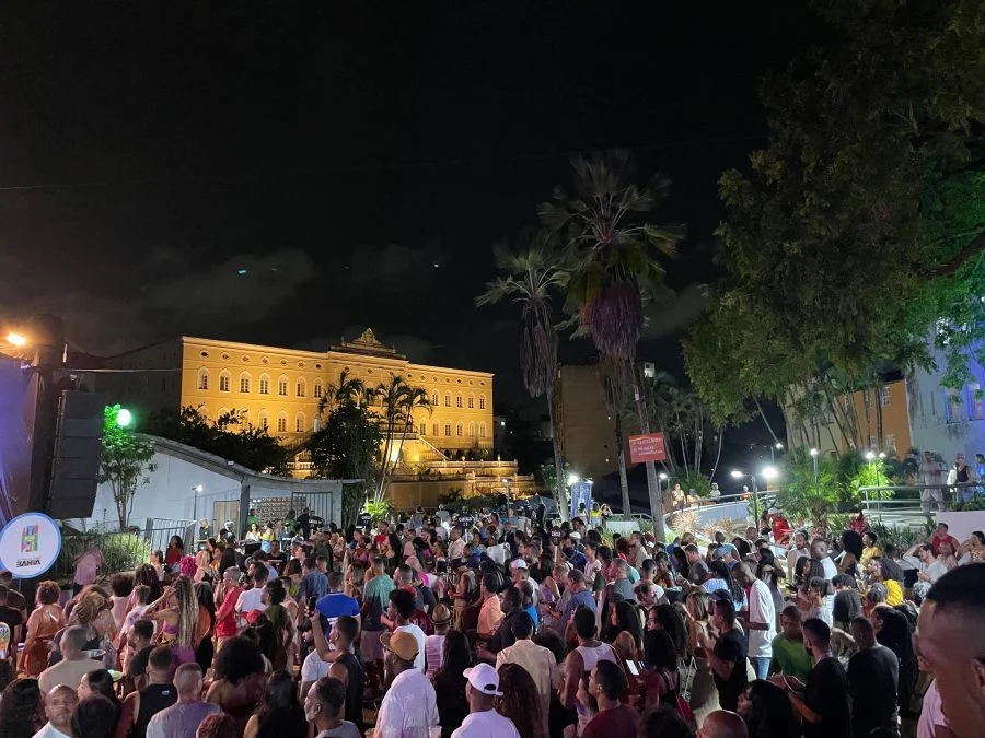 Antiga Praça das Artes, nova praça Mestre Neguinho do Samba