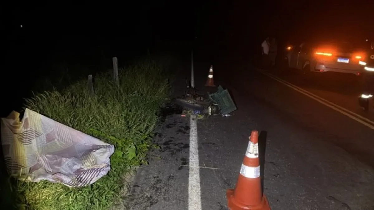 Condutor da moto foi atendido, mas não resistiu aos ferimentos.