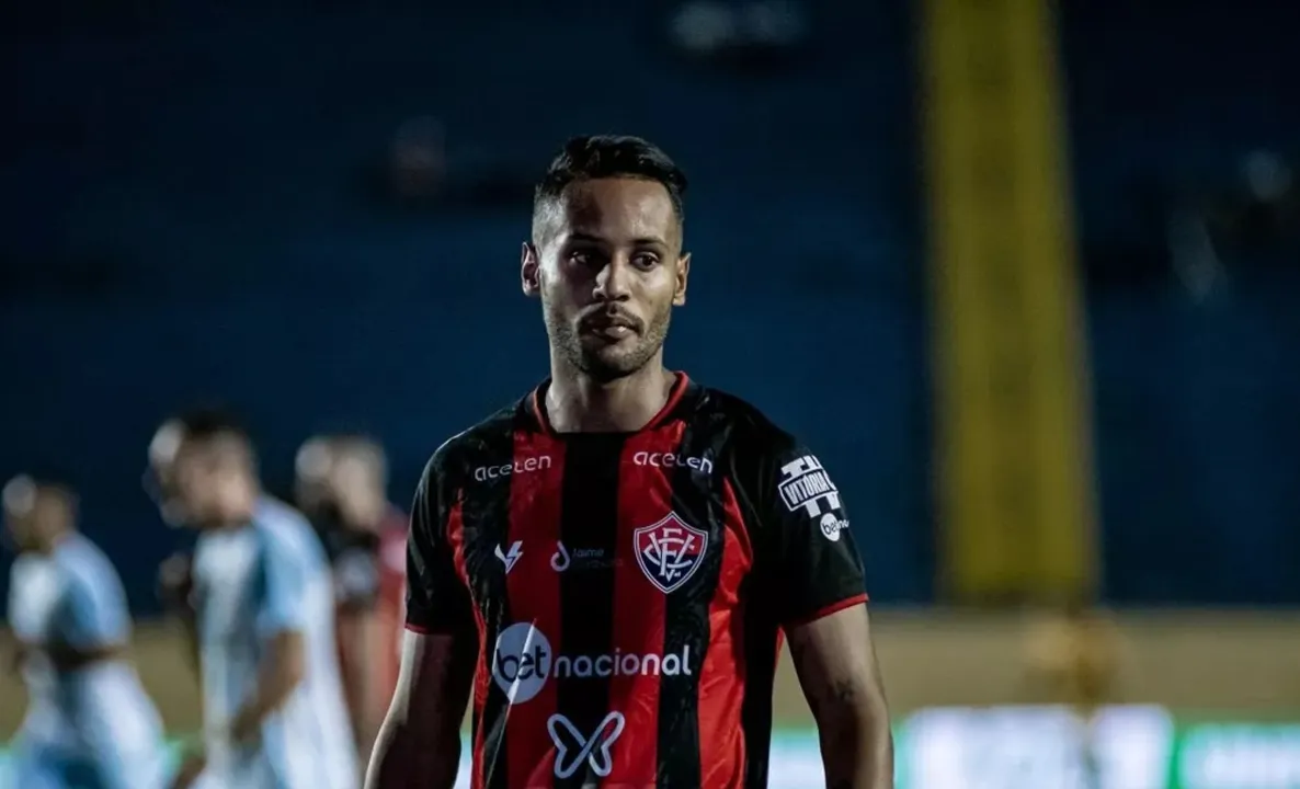 Mateus Gonlaçes foi campeão da Série B do Brasileirão e do Campeonato Baiano com o Vitória
