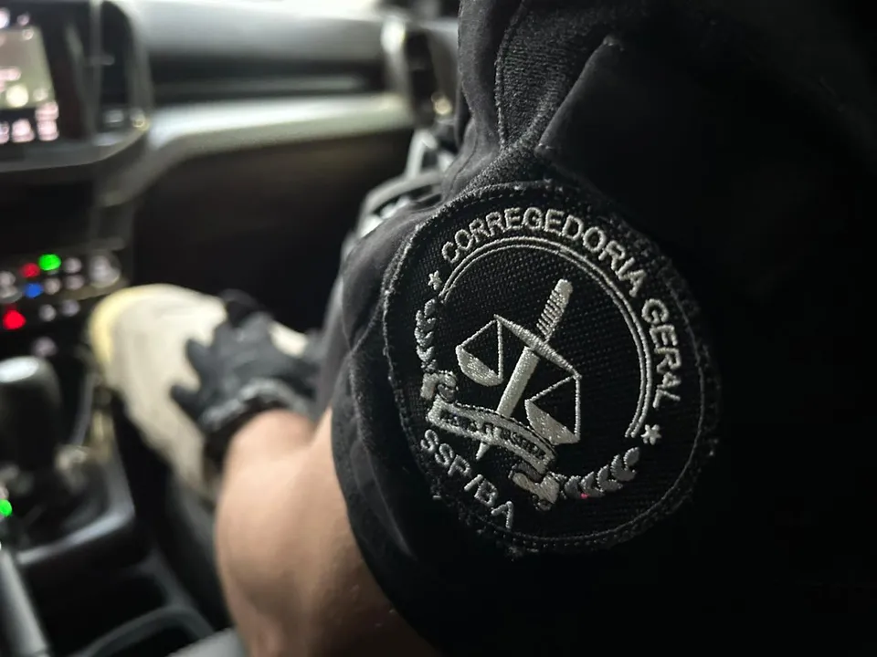 Também foram cumpridos seis mandados de busca e apreensão