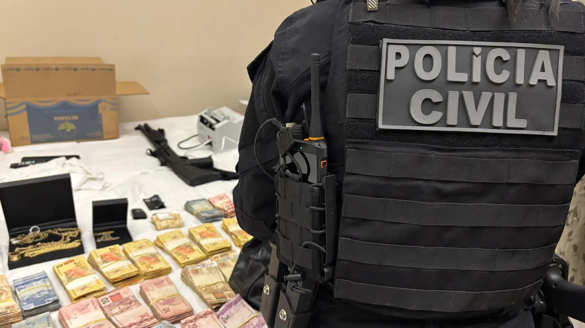 Polícia Civil apreendeu joias de ouro avaliadas em aproximadamente R$ 1 milhão