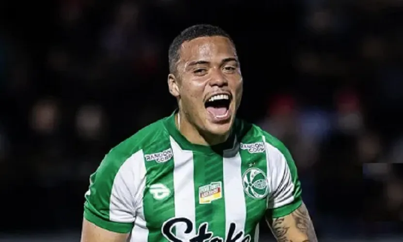 Mandaca tem sondagens de pelo menos quatro clubes