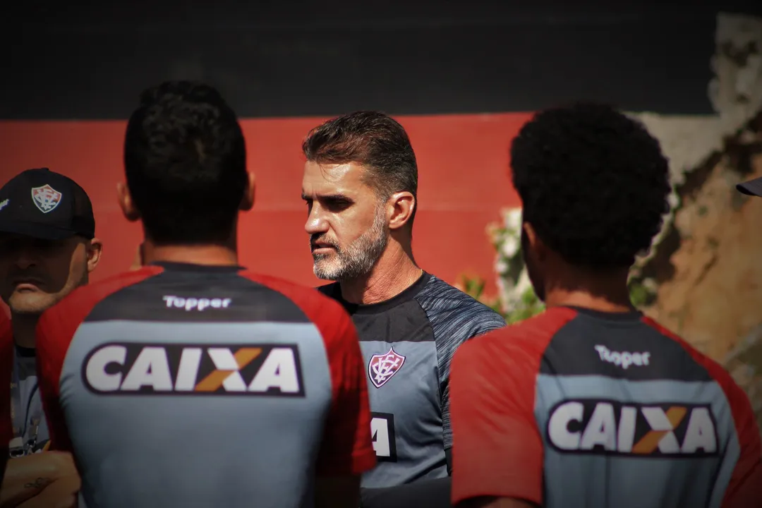 Vágner Mancini é o recordista de jogos pelo Vitória como técnico