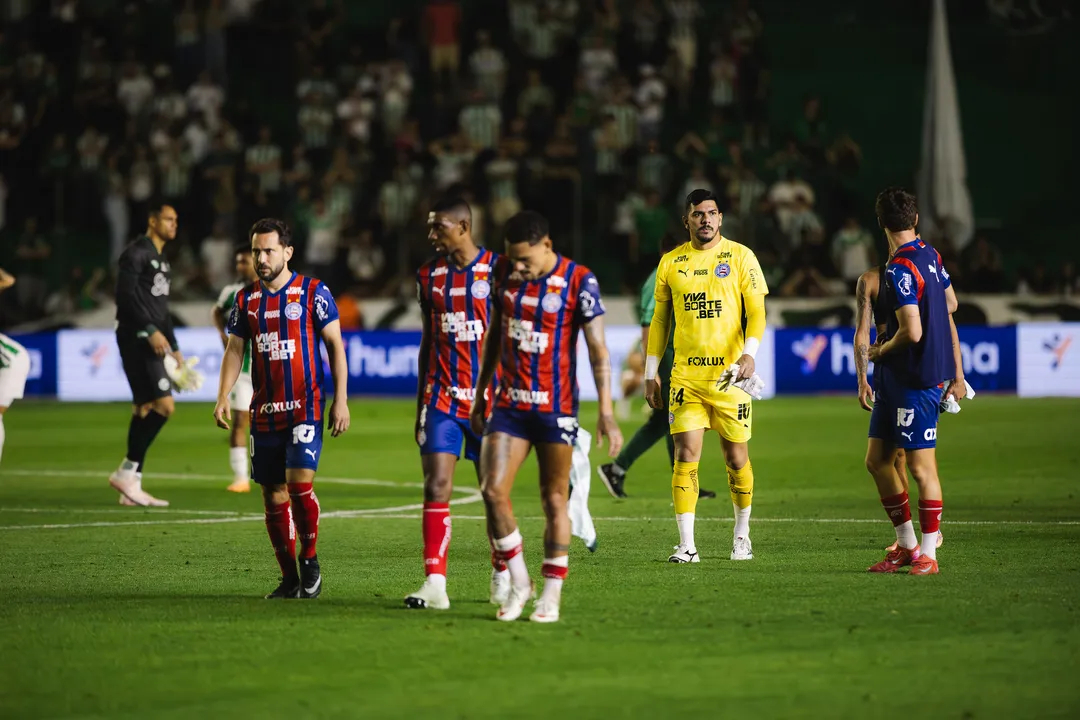 Vaga direta na Libertadores fica distante após vitórias de rivais