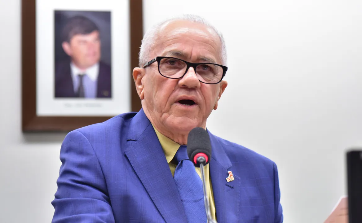 Josias Gomes teve nome aprovado para o TCE